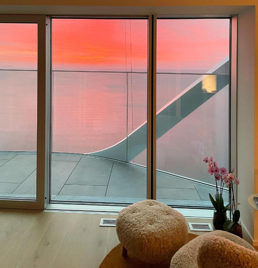 Amazing Sea View Apartment Arhus Bagian luar foto