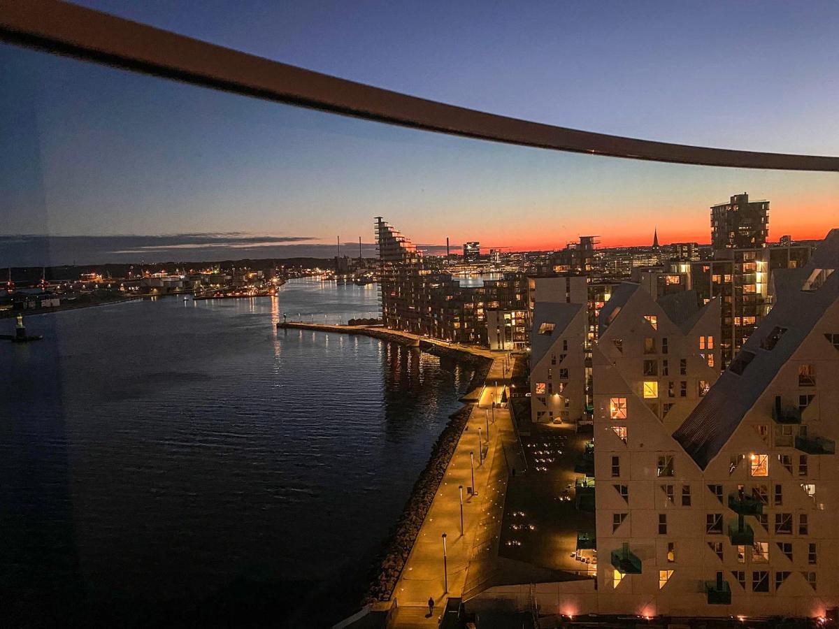 Amazing Sea View Apartment Arhus Bagian luar foto