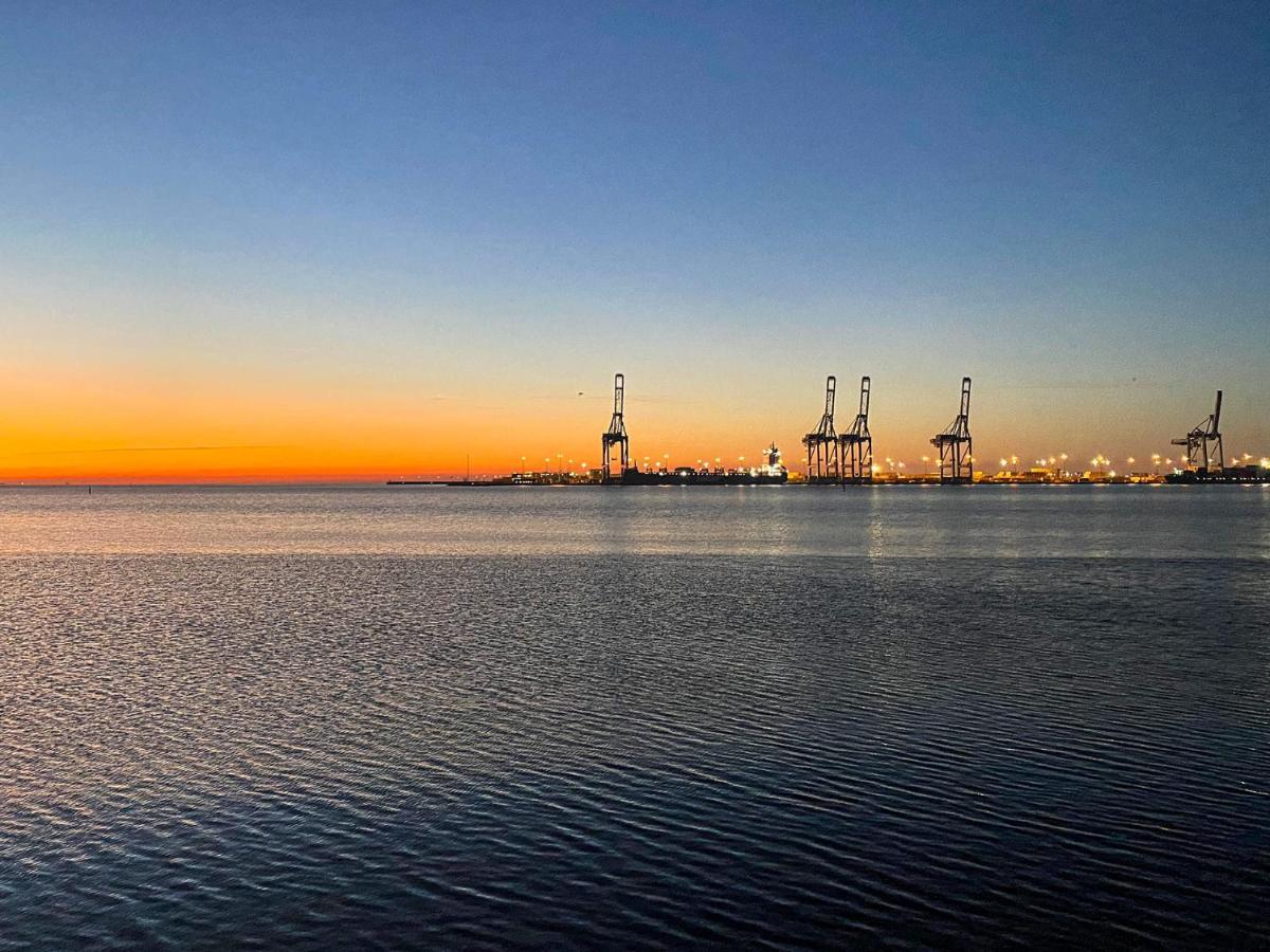 Amazing Sea View Apartment Arhus Bagian luar foto